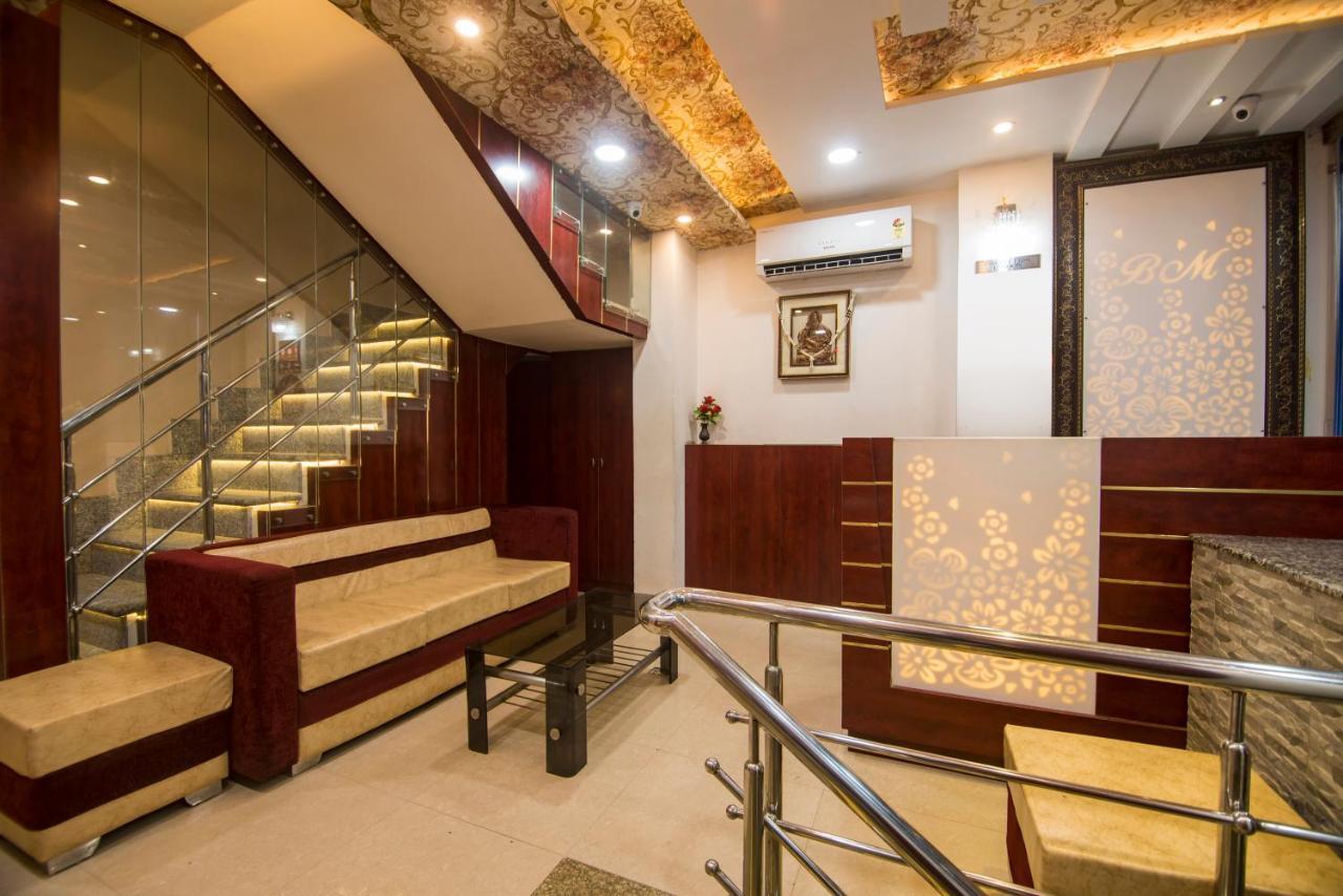 Hotel Bleue Mont Varanasi Exterior foto